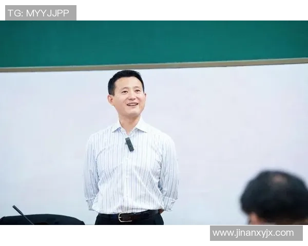 成都乒乓球队边路渗透战术解析与实践探讨